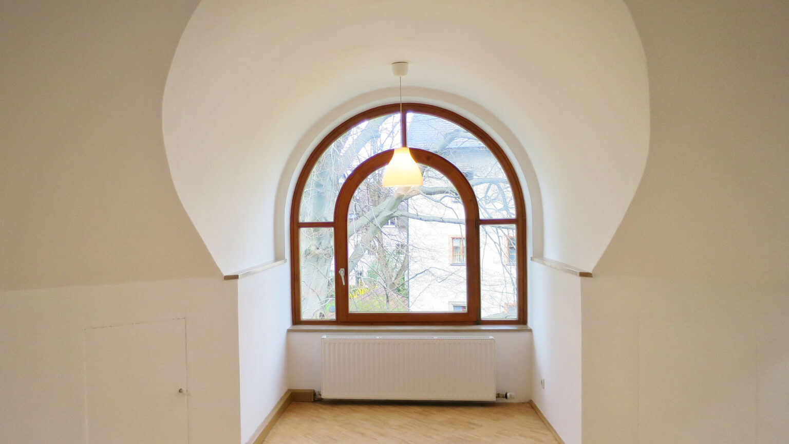ADLHART Architekten Neubau Bogenfenster